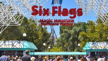 Six Flags Hours